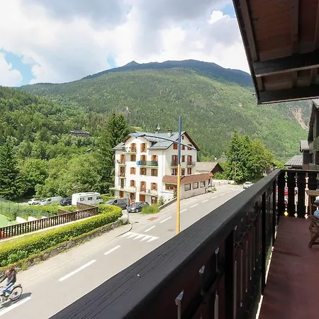 La Griaz - Chaleureux Et Cosy -vue Sur Les Montagnes - Grand Balcon Apartment