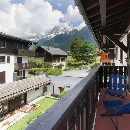 Apartment La Griaz - Chaleureux Et Cosy -vue Sur Les Montagnes - Grand Balcon Les Houches